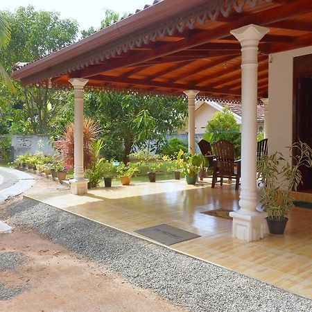 Damith Tourist Inn Mirissa Luaran gambar
