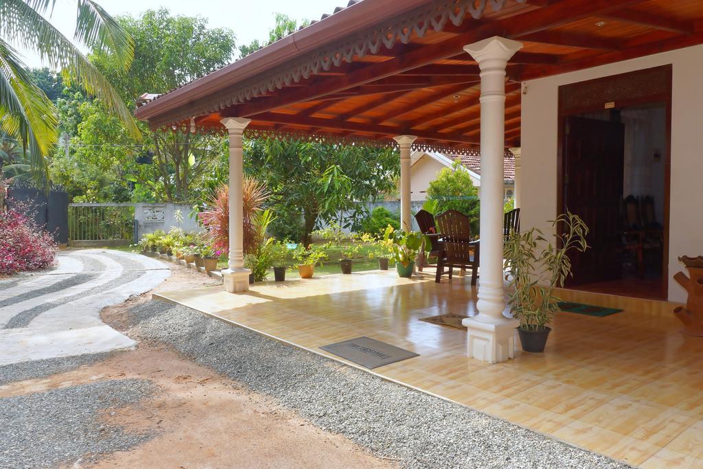Damith Tourist Inn Mirissa Luaran gambar