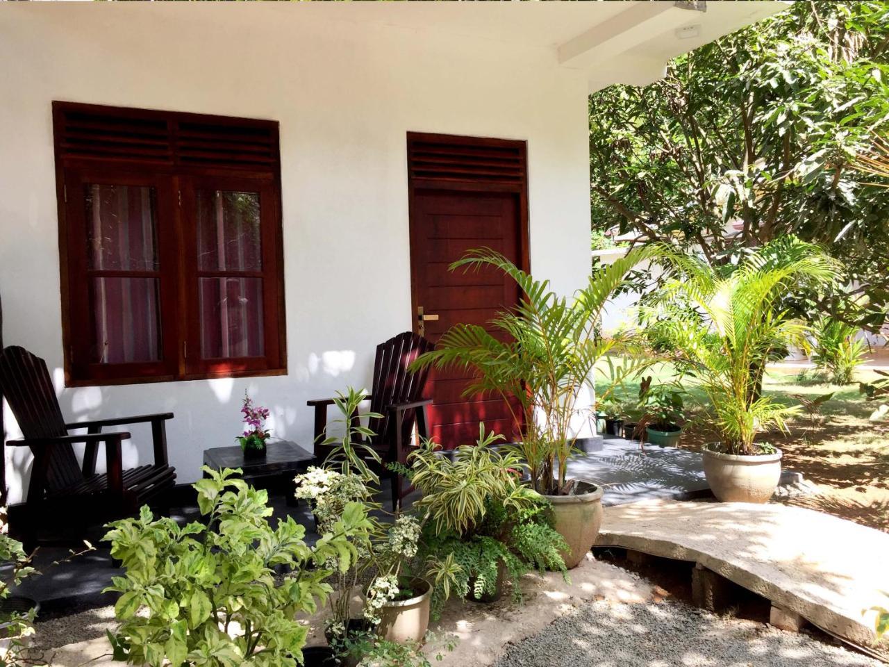 Damith Tourist Inn Mirissa Luaran gambar
