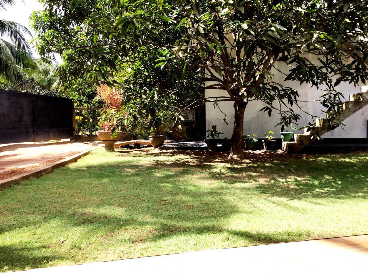 Damith Tourist Inn Mirissa Luaran gambar