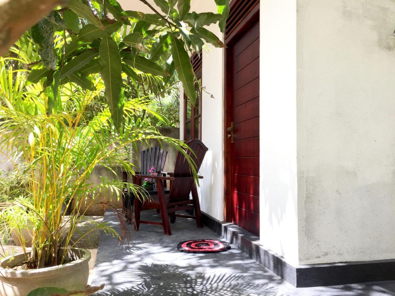 Damith Tourist Inn Mirissa Luaran gambar